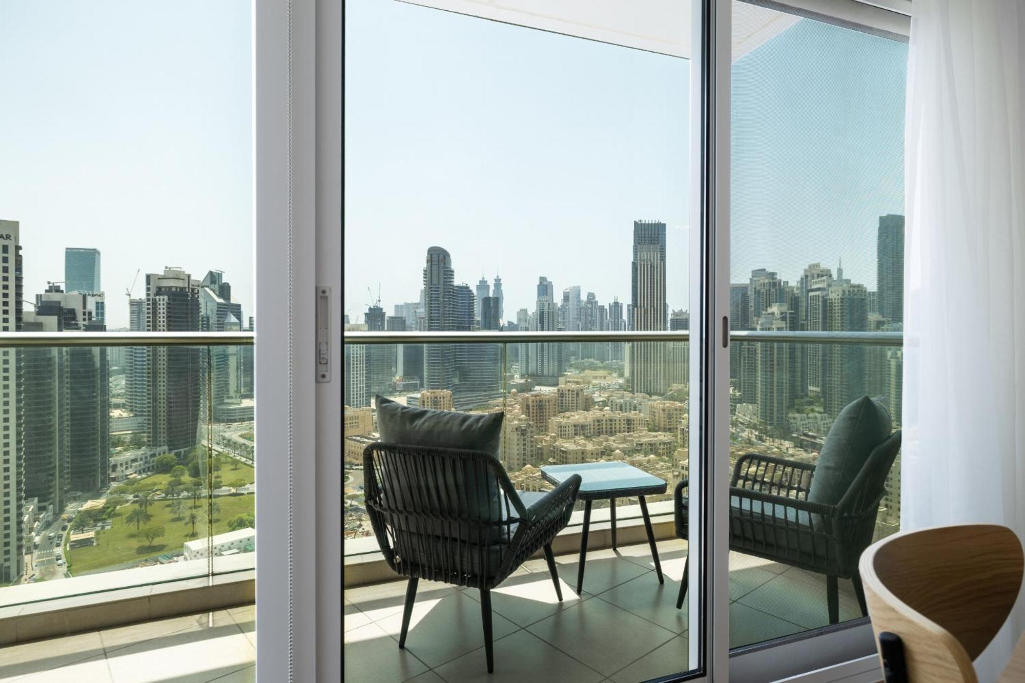 Upgraded Apartment With Stunning Burj Khalifa View دبي المظهر الخارجي الصورة