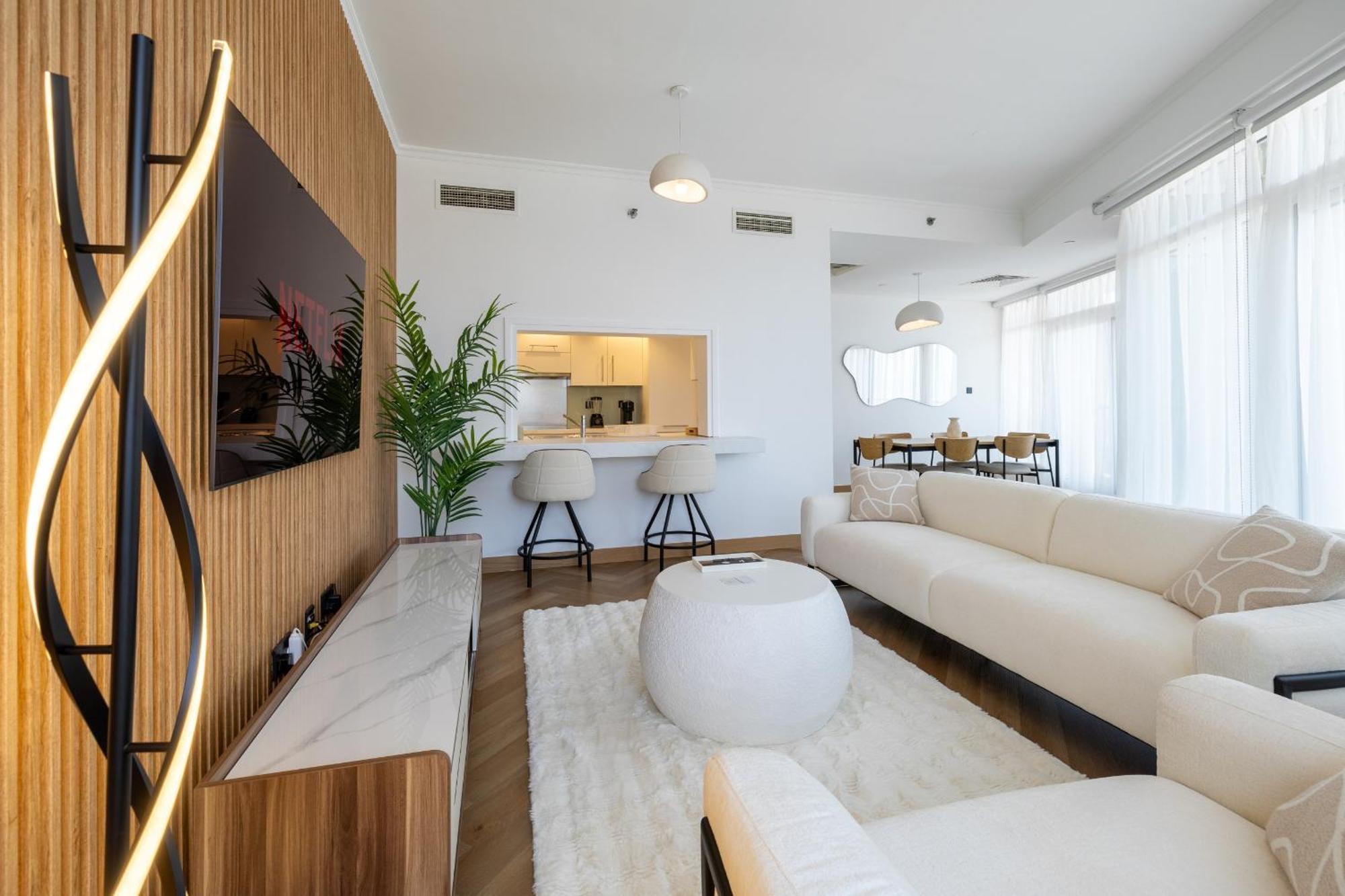 Upgraded Apartment With Stunning Burj Khalifa View دبي المظهر الخارجي الصورة